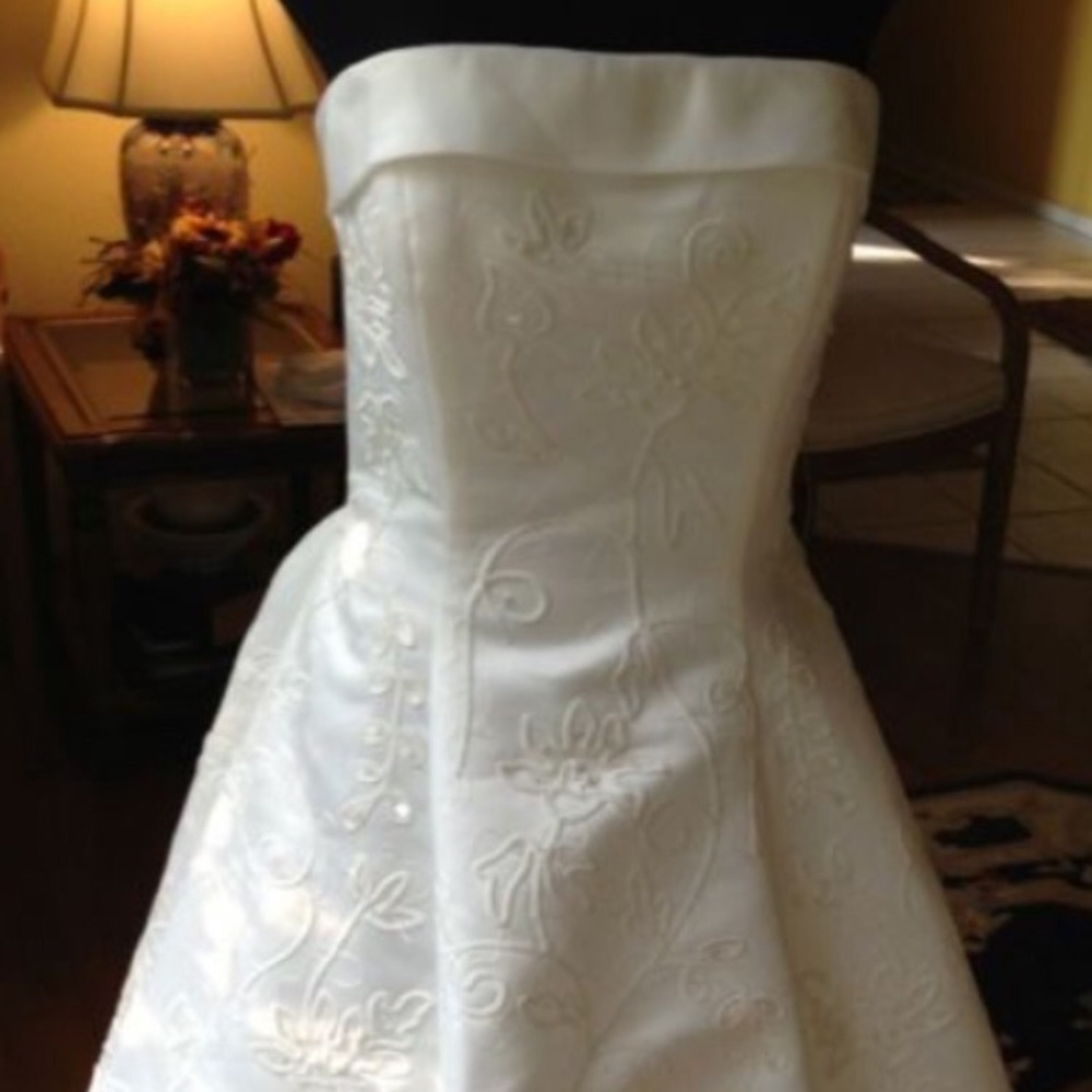 Wedding dress